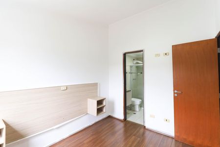 Casa de condomínio à venda com 184m², 3 quartos e 2 vagas