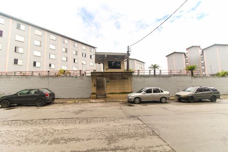 Apartamento para alugar com 45m², 2 quartos e 1 vaga Apartamento para alugar com 45m², 2 quartos e 1 vagaFachada + Placa