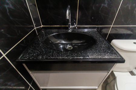 Apartamento para alugar com 45m², 2 quartos e 1 vaga Apartamento para alugar com 45m², 2 quartos e 1 vagaBanheiro