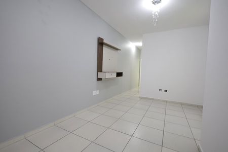 Apartamento para alugar com 70m², 2 quartos e 1 vaga Apartamento para alugar com 70m², 2 quartos e 1 vagaSala