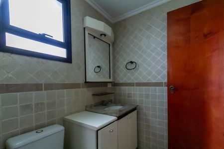 Apartamento à venda com 106m², 3 quartos e 2 vagasBanheiro da Suíte 1