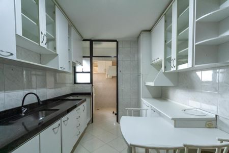 Apartamento à venda com 106m², 3 quartos e 2 vagasCozinha