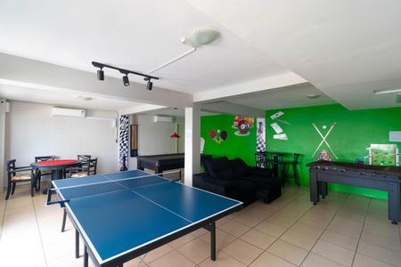 Apartamento para alugar com 47m², 2 quartos e 1 vaga Apartamento para alugar com 47m², 2 quartos e 1 vagaÁrea comum - Salão de jogos