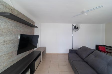 Apartamento para alugar com 47m², 2 quartos e 1 vaga Apartamento para alugar com 47m², 2 quartos e 1 vagaÁrea comum - Cinema