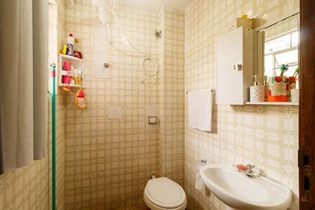 Casa à venda com 250m², 2 quartos e 3 vagasBanheiro