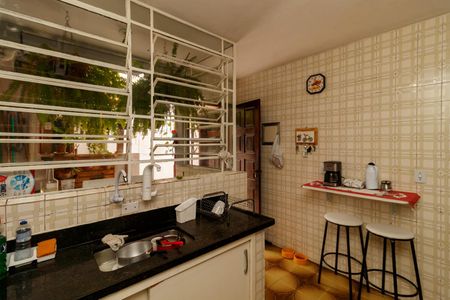 Casa à venda com 250m², 2 quartos e 3 vagasCozinha