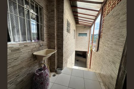 Casa à venda com 210m², 2 quartos e 2 vagas Casa à venda com 210m², 2 quartos e 2 vagasQuintal