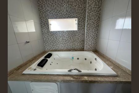 Casa à venda com 210m², 2 quartos e 2 vagas Casa à venda com 210m², 2 quartos e 2 vagasBanheiro da Suíte