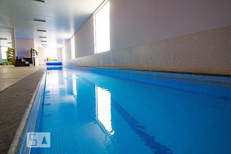 Apartamento para alugar com 75m², 3 quartos e 1 vagaÁrea comum - Piscina