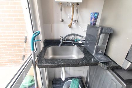 Apartamento para alugar com 75m², 3 quartos e 1 vagaÁrea de Serviço