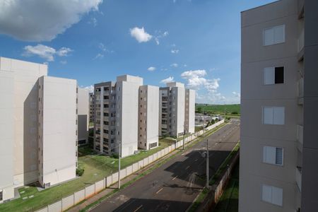 Apartamento para alugar com 61m², 2 quartos e 2 vagasQuarto 1 - Vista da Janela
