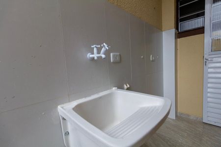 Apartamento para alugar com 38m², 2 quartos e sem vagaÁrea de Serviço