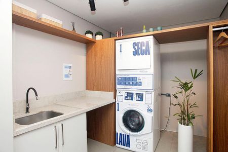 Apartamento à venda com 60m², 2 quartos e 1 vagaÁrea Comum - Lavanderia