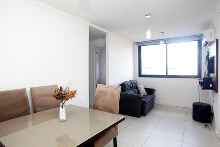Sala de apartamento à venda com 2 quartos, 60m² em Azenha, Porto Alegre