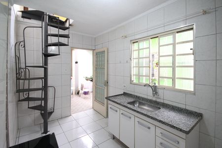 Cozinha  de casa para alugar com 1 quarto, 30m² em Jardim Brasil (zona Norte), São Paulo