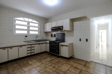 Casa para alugar com 234m², 3 quartos e 2 vagasCozinha