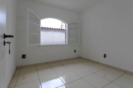 Casa para alugar com 234m², 3 quartos e 2 vagasQuarto 2
