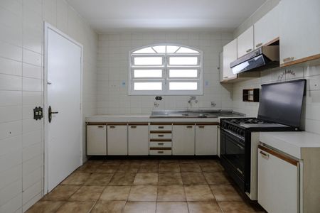 Casa para alugar com 234m², 3 quartos e 2 vagasCozinha