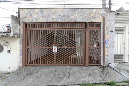 Casa para alugar com 234m², 3 quartos e 2 vagasFachada