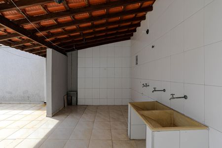 Casa para alugar com 234m², 3 quartos e 2 vagasQuintal
