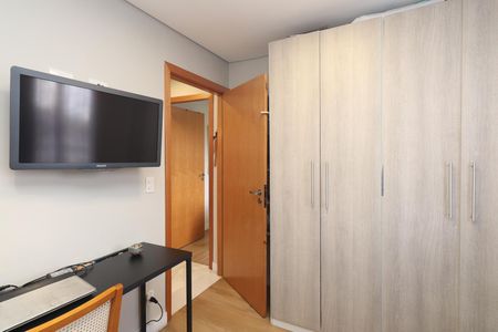 Quarto 1 de apartamento para alugar com 2 quartos, 60m² em Vila Gustavo, São Paulo