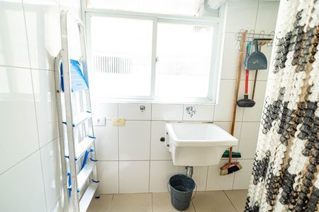 Apartamento para alugar com 64m², 2 quartos e 1 vagaÁrea de Serviço