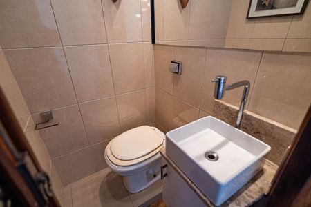 Apartamento para alugar com 64m², 2 quartos e 1 vagaLavabo