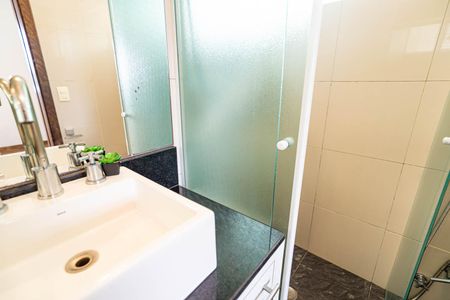 Apartamento para alugar com 64m², 2 quartos e 1 vagaBanheiro da Suíte 1