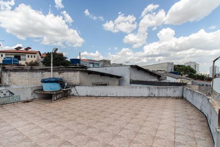 Casa à venda com 177m², 5 quartos e 2 vagas Casa à venda com 177m², 5 quartos e 2 vagasCasa 2 e 3 - Quintal e Área de Serviço