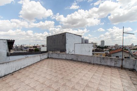 Casa à venda com 177m², 5 quartos e 2 vagas Casa à venda com 177m², 5 quartos e 2 vagasCasa 2 e 3 - Quintal e Área de Serviço