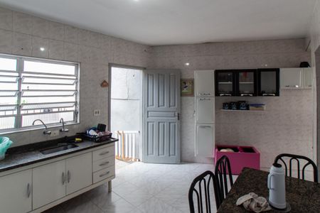 Casa à venda com 177m², 5 quartos e 2 vagas Casa à venda com 177m², 5 quartos e 2 vagasCasa 3 - Cozinha