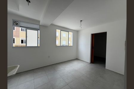 Sala de apartamento para alugar com 2 quartos, 36m² em Taquara, Rio de Janeiro