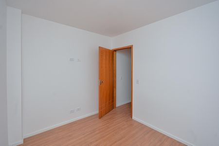 Casa à venda com 95m², 3 quartos e 2 vagas Casa à venda com 95m², 3 quartos e 2 vagasQuarto 2