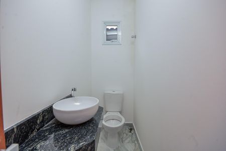 Casa à venda com 95m², 3 quartos e 2 vagas Casa à venda com 95m², 3 quartos e 2 vagasLavabo