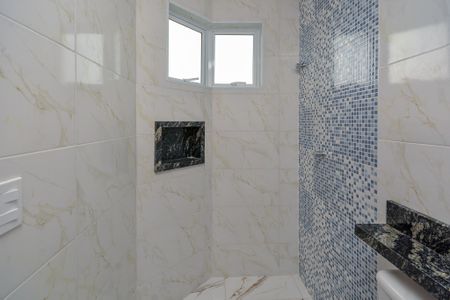 Casa à venda com 95m², 3 quartos e 2 vagas Casa à venda com 95m², 3 quartos e 2 vagasBanheiro da Suíte