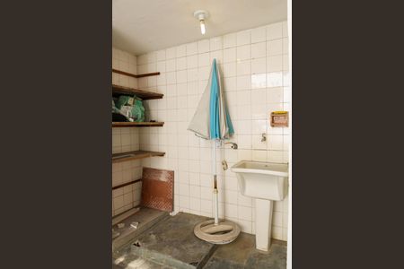 Casa de condomínio à venda com 48m², 2 quartos e 1 vagaÁrea de Serviço