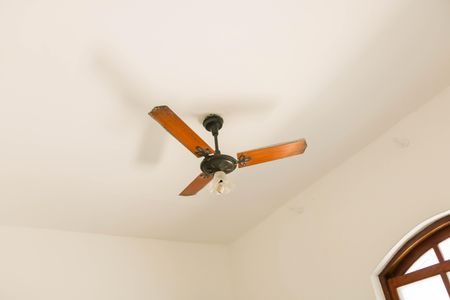 Casa de condomínio à venda com 48m², 2 quartos e 1 vagaSala