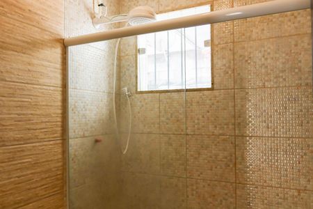 Casa de condomínio à venda com 48m², 2 quartos e 1 vagaBanheiro