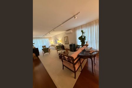 Apartamento para alugar com 218m², 3 quartos e 2 vagasSala