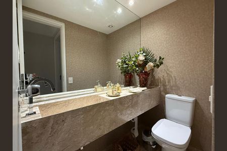 Apartamento para alugar com 218m², 3 quartos e 2 vagasBanheiro