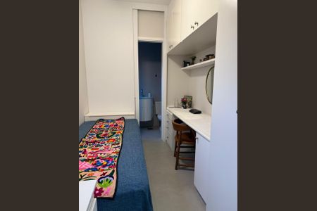 Apartamento para alugar com 218m², 3 quartos e 2 vagasQuarto