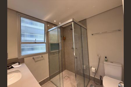 Apartamento para alugar com 218m², 3 quartos e 2 vagasBanheiro