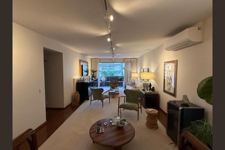 Apartamento para alugar com 218m², 3 quartos e 2 vagasSala