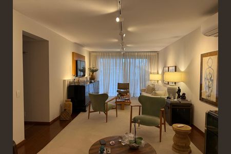 Apartamento para alugar com 218m², 3 quartos e 2 vagasSala