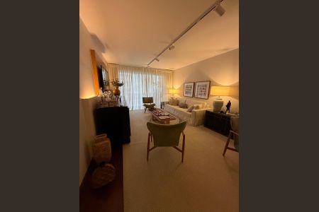 Apartamento para alugar com 218m², 3 quartos e 2 vagasSala