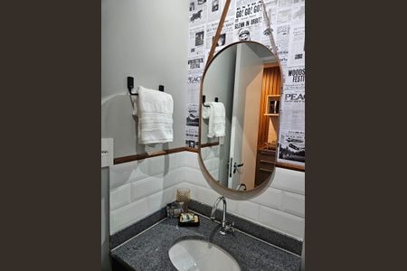 Banheiro de apartamento à venda com 1 quarto, 27m² em Campo Belo, São Paulo