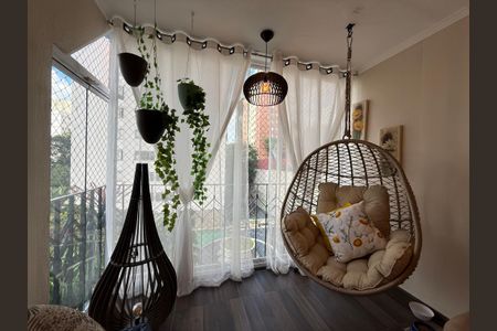 Apartamento à venda com 60m², 2 quartos e 1 vagaVaranda