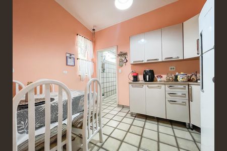 Casa para alugar com 250m², 3 quartos e 3 vagasCozinha