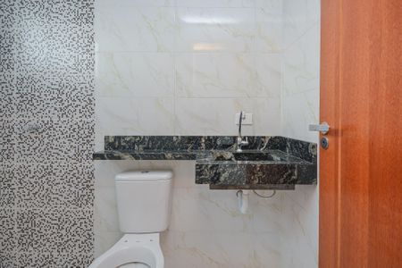 Casa à venda com 95m², 3 quartos e 2 vagas Casa à venda com 95m², 3 quartos e 2 vagasBanheiro da Suíte