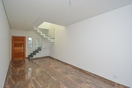 Casa à venda com 95m², 3 quartos e 2 vagas Casa à venda com 95m², 3 quartos e 2 vagasSala/Cozinha